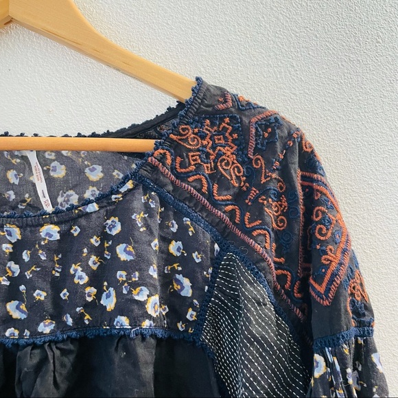 Free People size XS boho bell sleeves cropped top - Picture 2 of 5